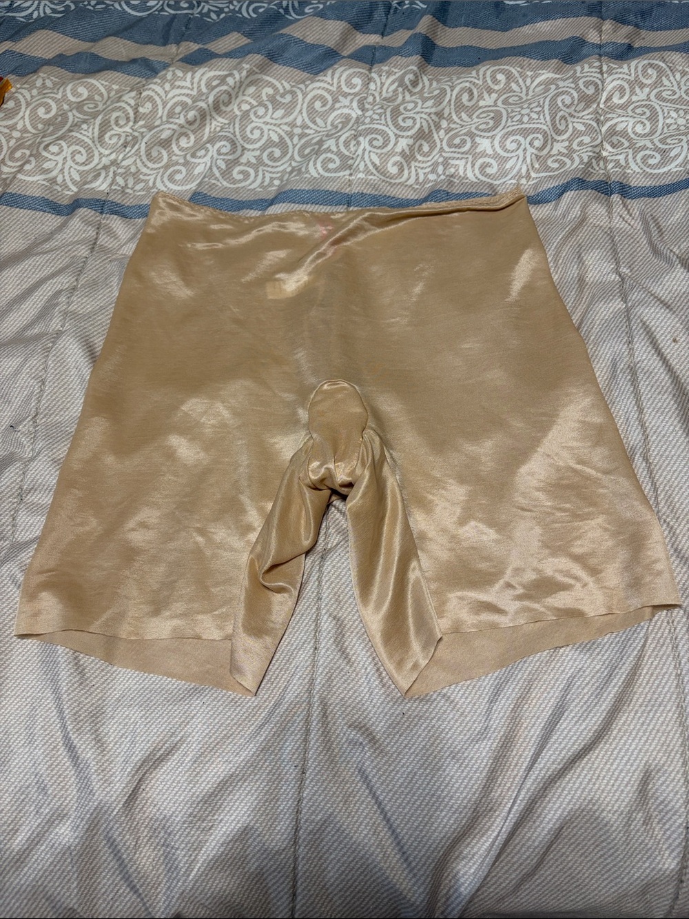 Spanx Short Shaper Beige Mid Thigh Skinny Britches Sheer Shaping Layer Size XL